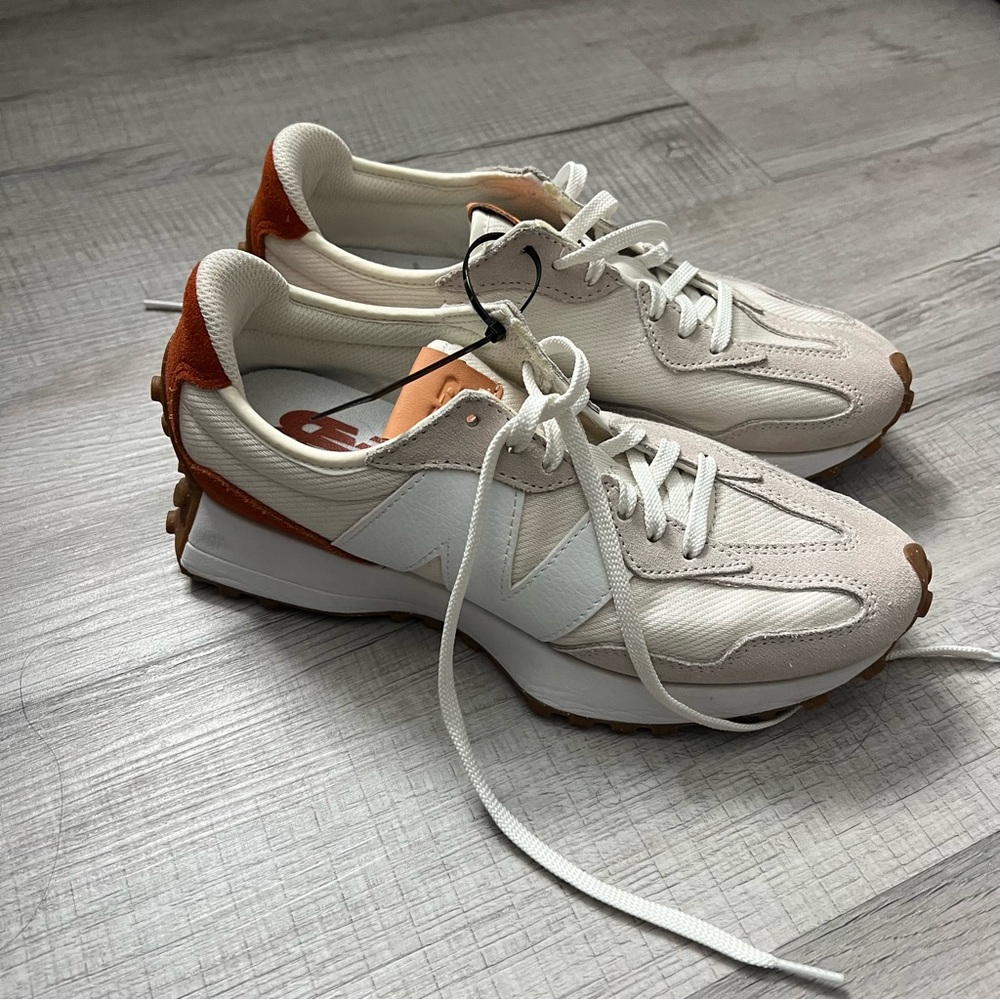 NEW | NEW BALANCE 327 White, Beige & Brown Retro Runner Sneakers 9.5 - Picture 8 of 16